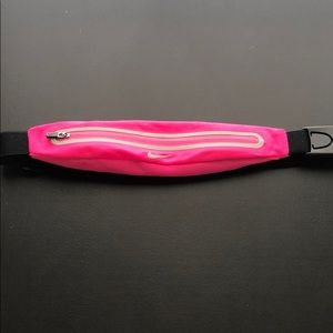 Tiny Nike fannypack